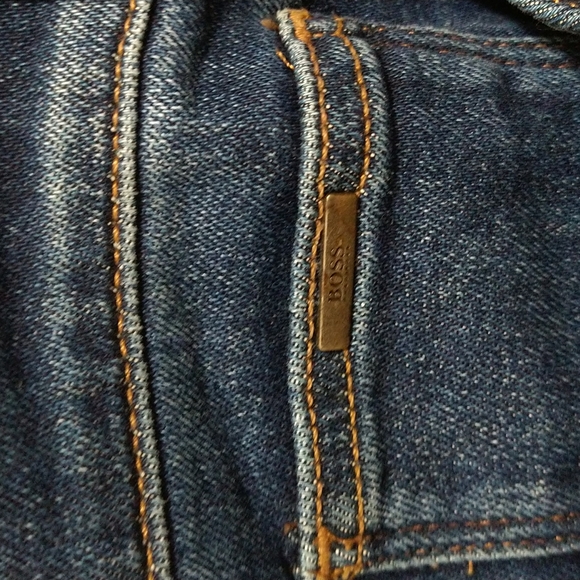 Hugo Boss Regular Fit Stretch Denim Jeans - Picture 4 of 11